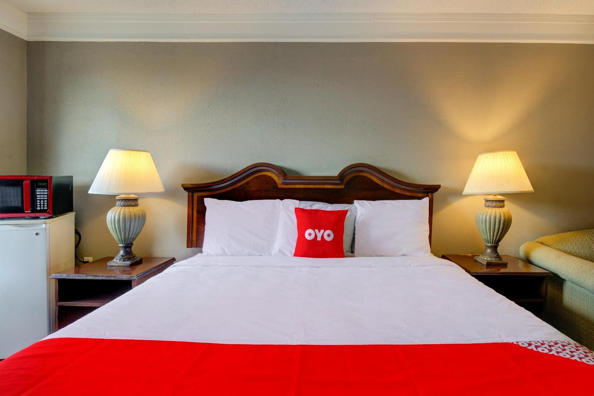 Oyo Hotel Douglas Ga Us-441 Εξωτερικό φωτογραφία
