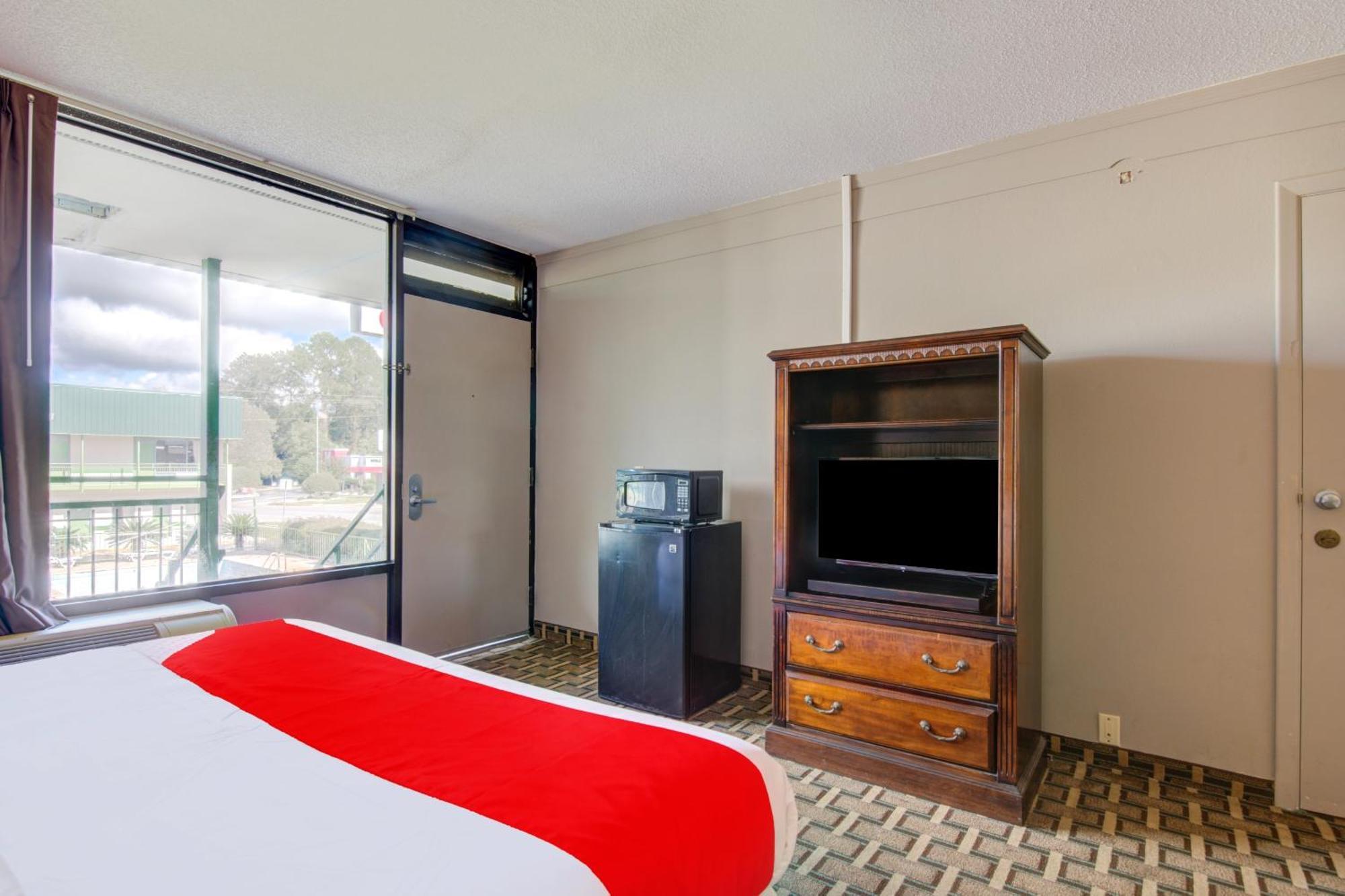 Oyo Hotel Douglas Ga Us-441 Εξωτερικό φωτογραφία