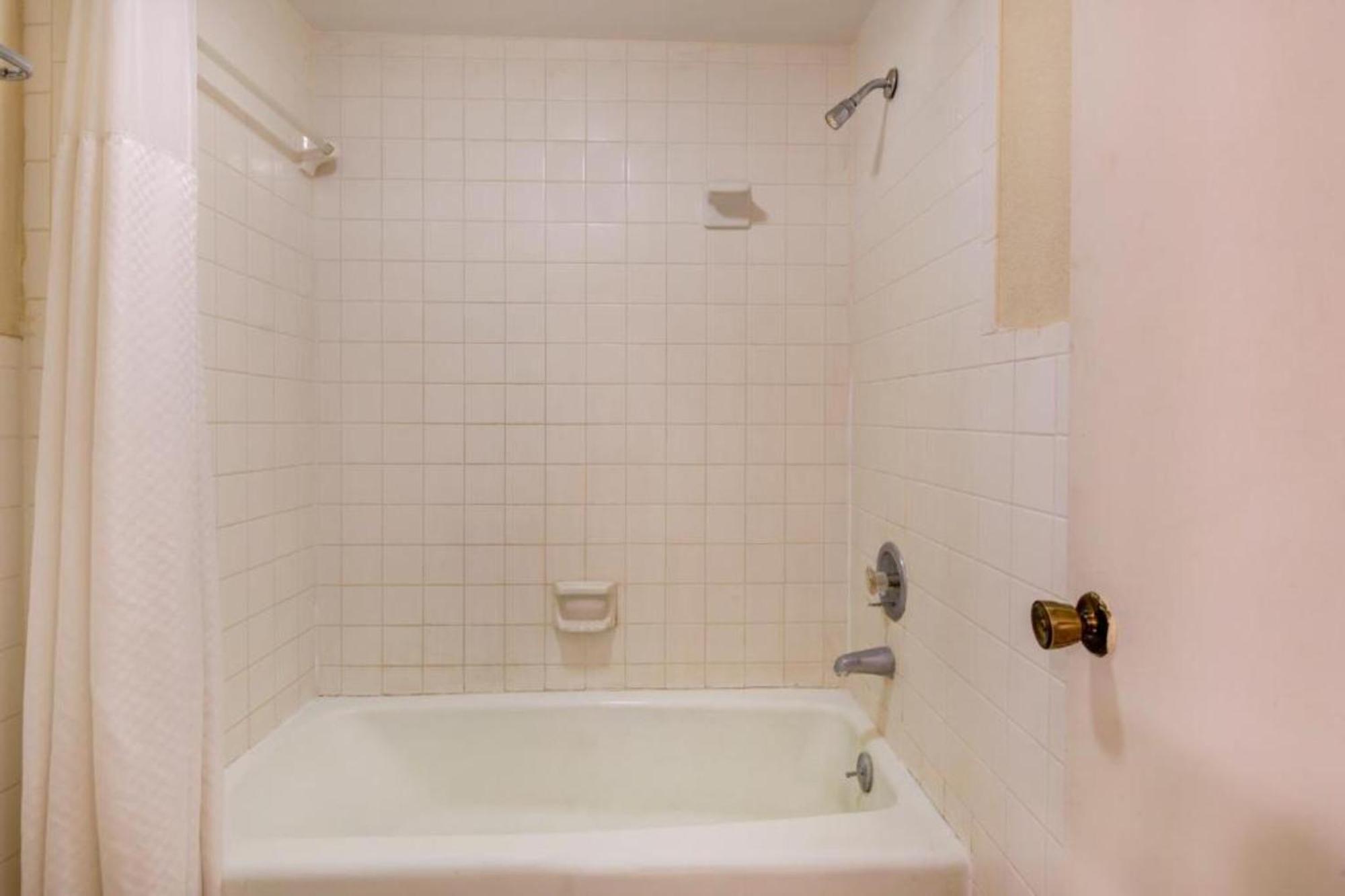 Oyo Hotel Douglas Ga Us-441 Εξωτερικό φωτογραφία